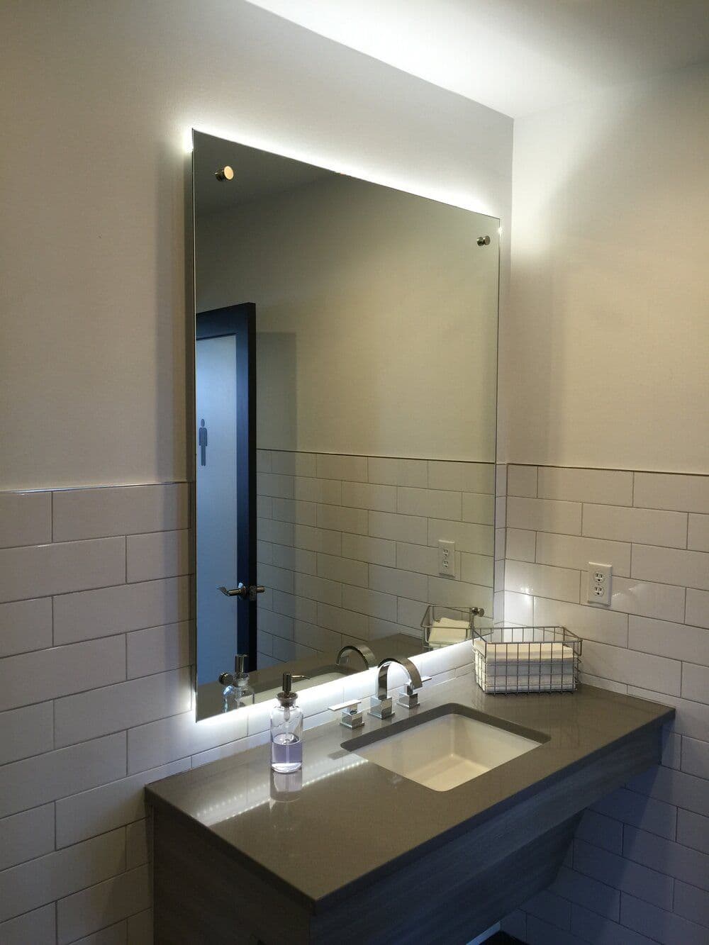 Mirror Wall
